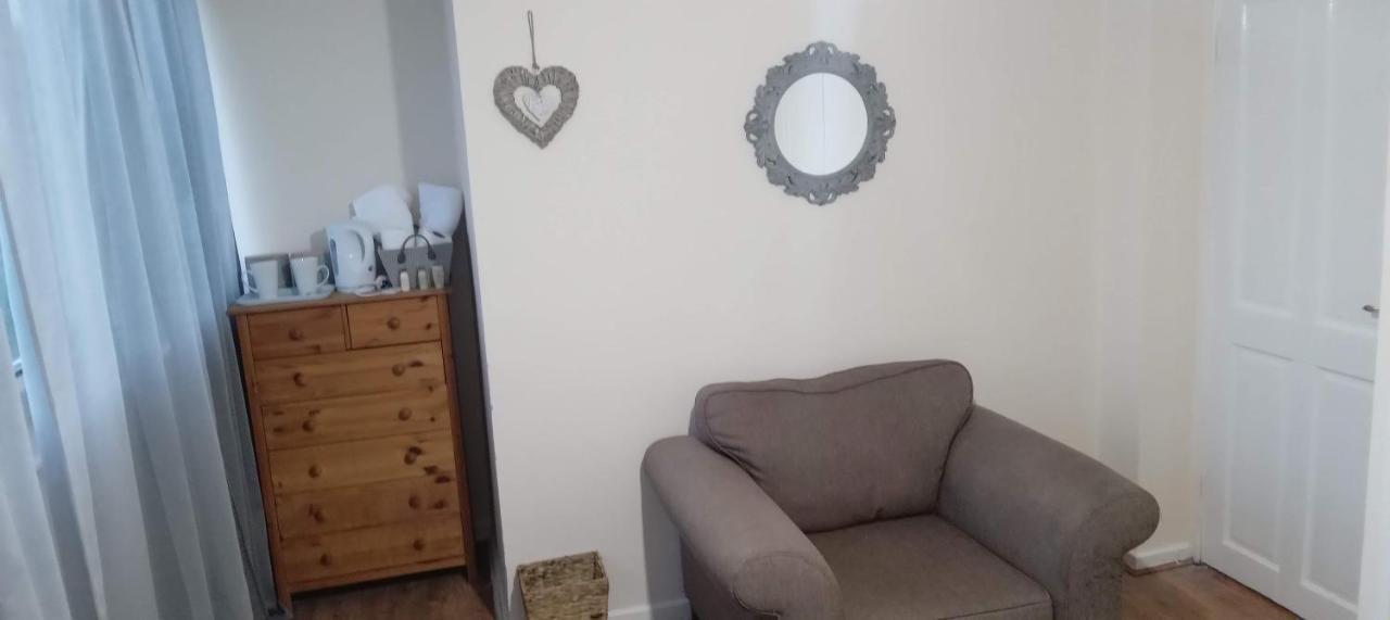 Comfortable Double Room 런던 외부 사진