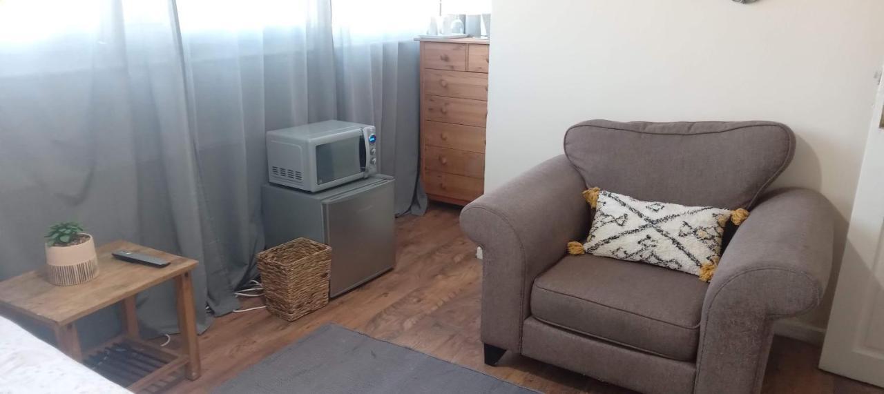Comfortable Double Room 런던 외부 사진